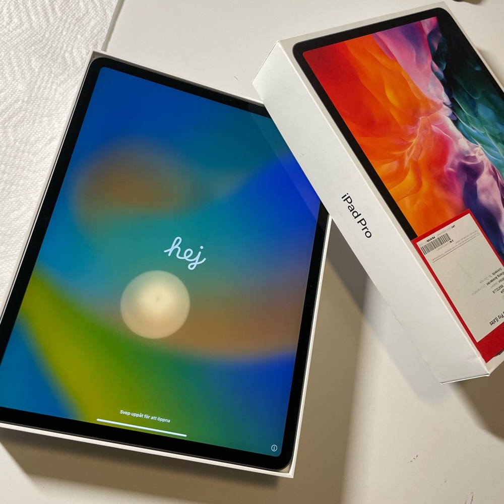 iPad Pro 12.9 (4th Generation) 256GB Wi-Fi